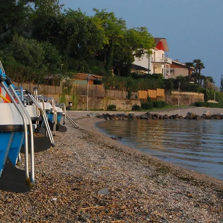 Nocleg ze śniadaniem Relais Corte Bergamini 4*
