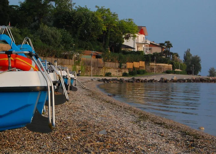 Oda ve Kahvaltı Relais Corte Bergamini 4*