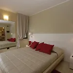 Relais Corte Bergamini Alojamento de Acomodação e Pequeno-almoço Peschiera del Garda