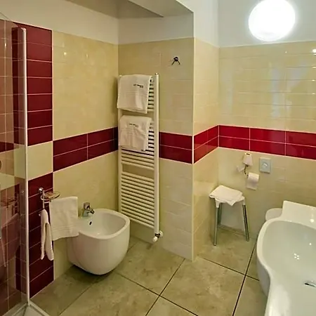 Relais Corte Bergamini 4*