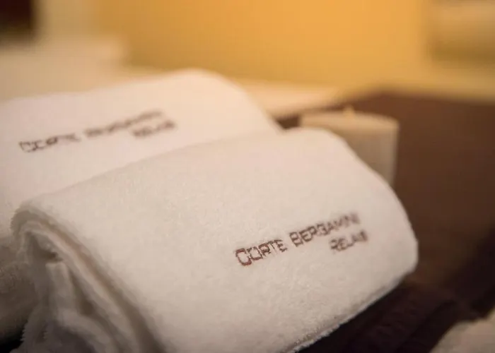 Relais Corte Bergamini Bed and Breakfast Πεσκιέρα ντελ Γκάρντα